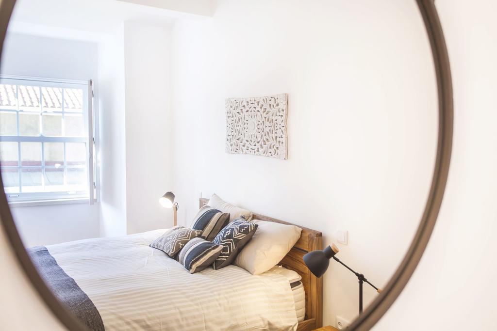 Lovelystay - Cais Apartment River View Lisboa Eksteriør billede