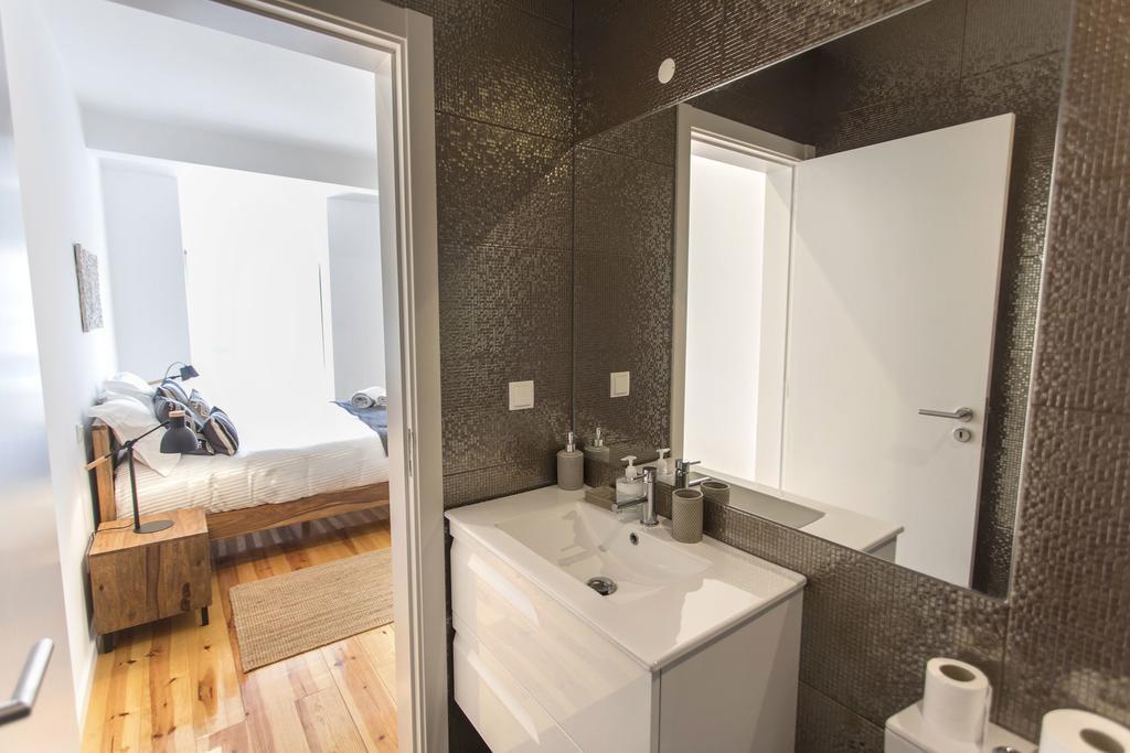 Lovelystay - Cais Apartment River View Lisboa Eksteriør billede