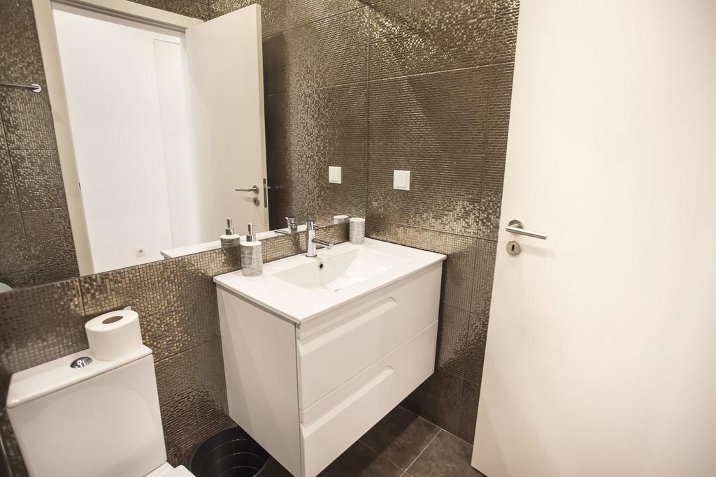 Lovelystay - Cais Apartment River View Lisboa Eksteriør billede