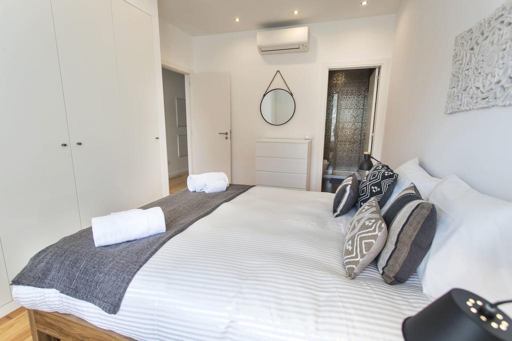 Lovelystay - Cais Apartment River View Lisboa Eksteriør billede