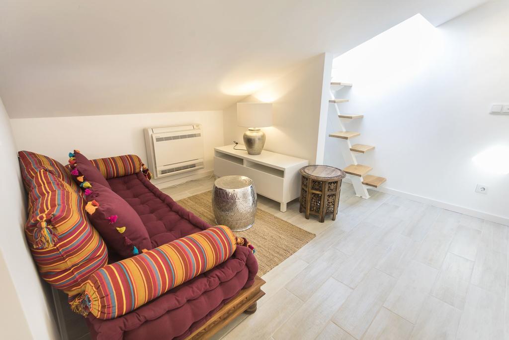 Lovelystay - Cais Apartment River View Lisboa Eksteriør billede